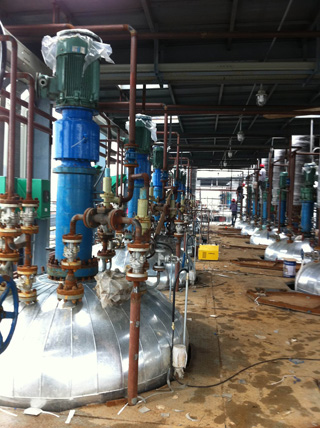 大型生產用壓力反應釜（閉式）